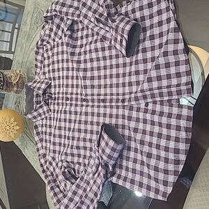 Hugo Boss men's button up dressy formal collared shirt like new large